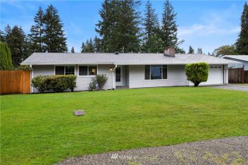 10819 Deepwood Drive SW, Lakewood, WA 98498