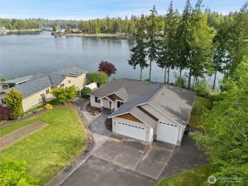 431 E Agate Beach Drive , Shelton, WA 98584