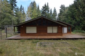 688 Gellor Road , Port Angeles, WA 98362