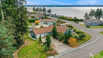 3443 Timothy Way , Camano Island, WA 98282