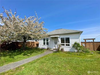 335 E Twelfth , Port Angeles, WA 98362