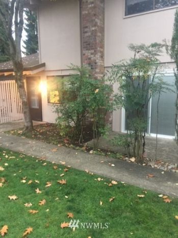 2822 Garden Court #B, Steilacoom, WA 98388