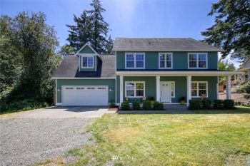 2363 Robertson Avenue NE, Bainbridge Island, WA 98110