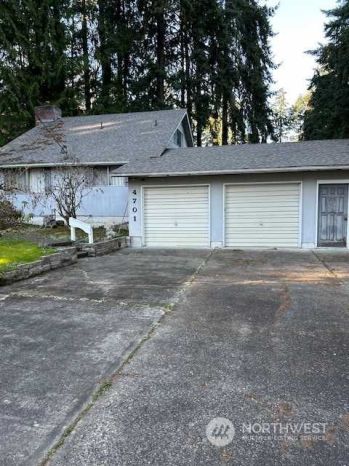 4701 64th St E , Tacoma, WA 98443