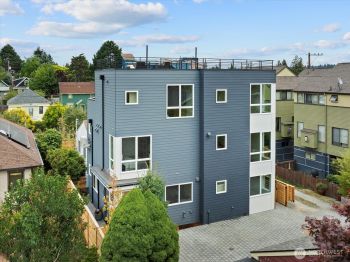 745 N 71st Street , Seattle, WA 98103