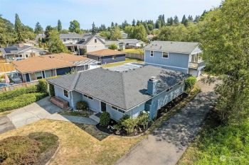 715 5th St , Steilacoom, WA 98388