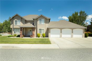 2276 Fancher Heights Boulevard , East Wenatchee, WA 98802