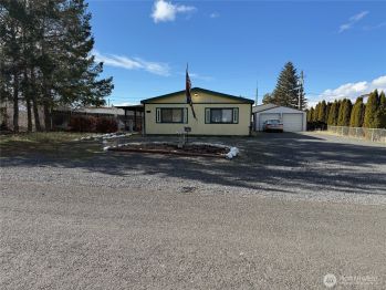 156 NW Moses Lake Avenue , Soap Lake, WA 98851