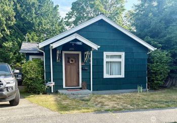 4706 SW Othello Street , Seattle, WA 98136