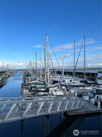 2415 T Avenue #F-11, Anacortes, WA 98221