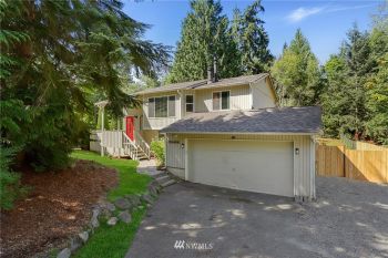 9236 49th Avenue W, Mukilteo, WA 98275