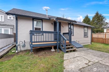 605 1/2 Veneta Avenue , Bremerton, WA 98337