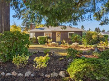 19027 37th Avenue S, SeaTac, WA 98188