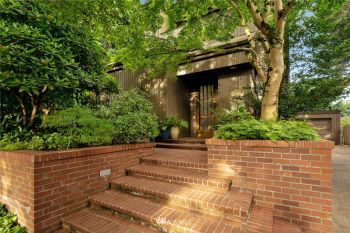 1815 11th Avenue E, Seattle, WA 98102