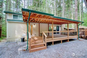 20 1 Goldrush Road , Deming, WA 98244