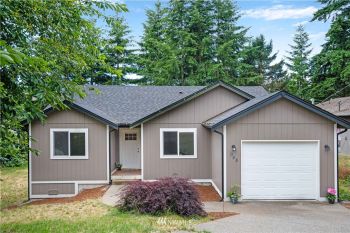 948 SW View Drive , Port Orchard, WA 98367