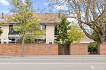 300 N Sequim Avenue #13, Sequim, WA 98382-4105