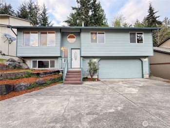 4569 Knute Anderson Road NW, Silverdale, WA 98383