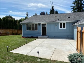 17326 North Rd , Bothell, WA 98012