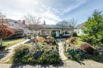 212 W 9th St , Port Angeles, WA 98362