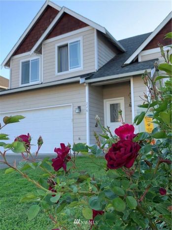226 Easton Avenue W, Eatonville, WA 98328