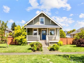 1029 S Ferry Street , Tacoma, WA 98405