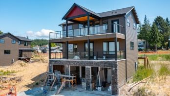 3714 W 3rd Street , Anacortes, WA 98221