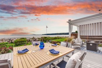 816 Livingston Bay Shore Drive , Camano Island, WA 98282