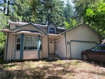 17612 Clear Lake Boulevard SE, Yelm, WA 98597-9008