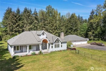 32010 71st Avenue Ct E, Eatonville, WA 98328