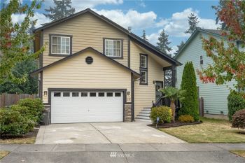 217 202nd Street SW, Lynnwood, WA 98036