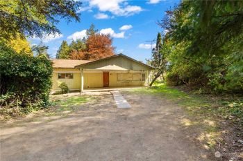 7316 NE State Highway 104 , Kingston, WA 98346