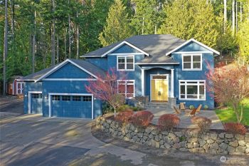8784 NE Oddfellows Road , Bainbridge Island, WA 98110
