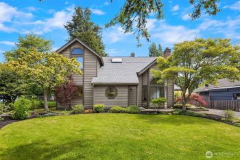 20210 Greenwood Avenue N, Shoreline, WA 98133
