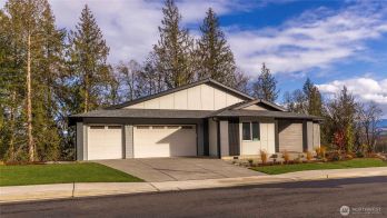 17615 142nd Avenue E #14, Puyallup, WA 98374