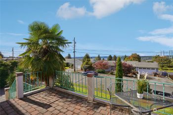 1321 N Heatherwood W, Tacoma, WA 98406