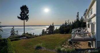 424 Foxfire Road , Fox Island, WA 98333