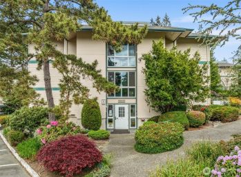 5620 200th Street SW #A306, Lynnwood, WA 98036