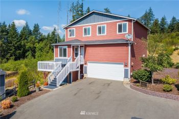 2373 Sand Dollar Road W, Bremerton, WA 98312