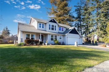 614 1st Street , Steilacoom, WA 98388