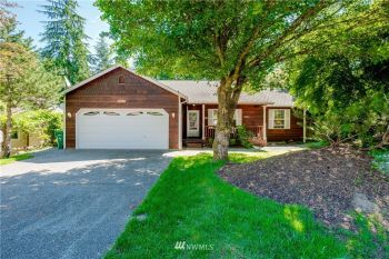 27442 Baywood Drive NE, Kingston, WA 98346