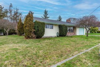 640 SE 4th Avenue , Oak Harbor, WA 98277