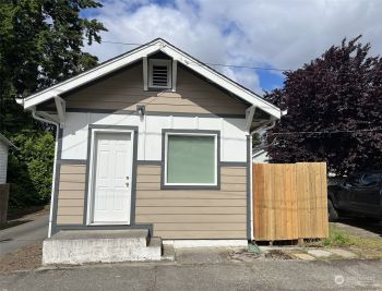 711 Roosevelt Avenue , Bremerton, WA 98337