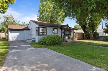 1821 Peninsula Drive , Moses Lake, WA 98837