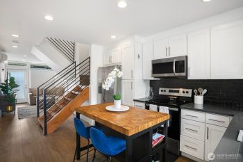 1055 S Cloverdale , Seattle, WA 98108-4744
