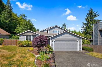 15613 160th Court SE, Renton, WA 98058