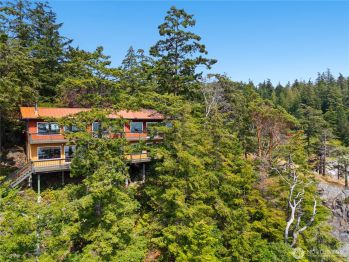7782 Cypress Way , Anacortes, WA 98221