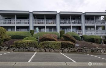 1614 Commercial Street #6, Steilacoom, WA 98388
