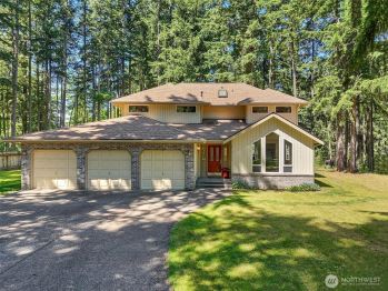 29519 235th Avenue SE, Black Diamond, WA 98010