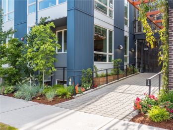 121 12th Avenue E #200, Seattle, WA 98102